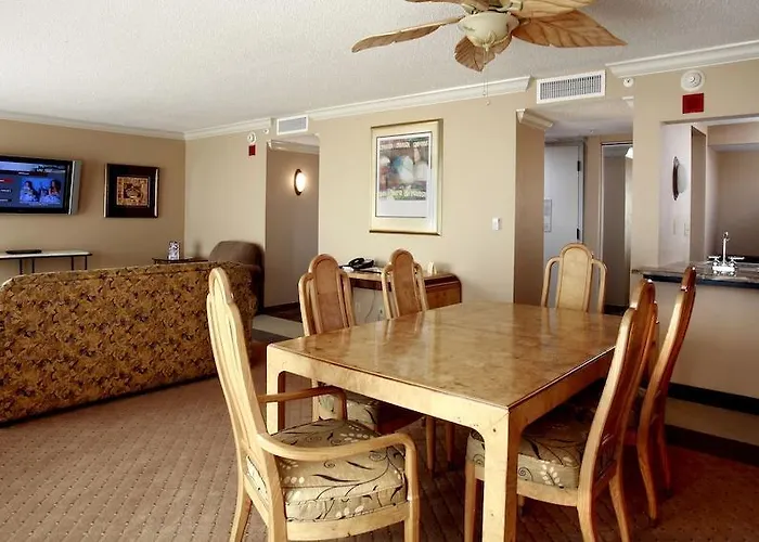 Crowne Plaza Grand Hotel Pensacola