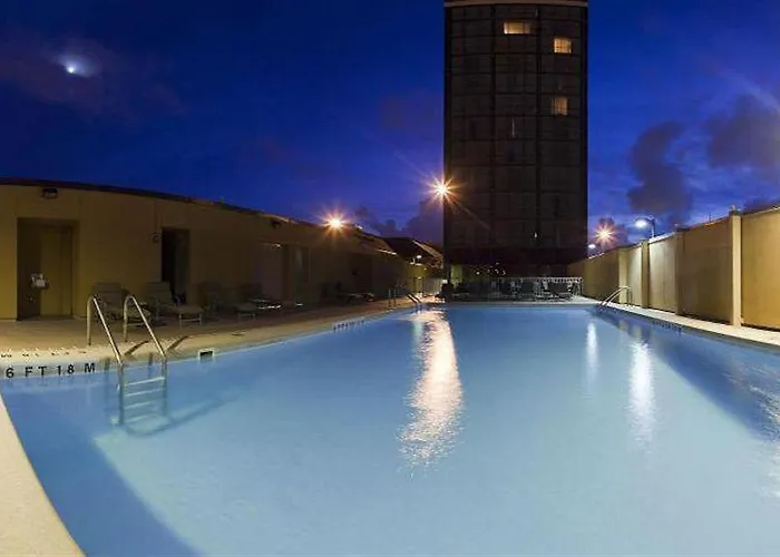 Crowne Plaza Grand 4*