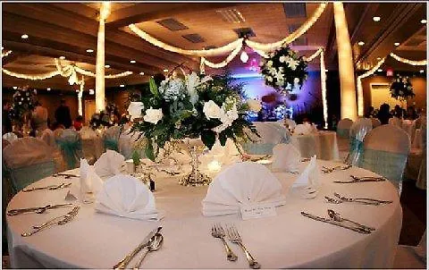 Crowne Plaza Grand Hotel 4*