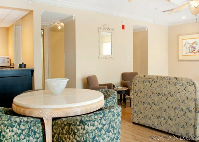 Crowne Plaza Grand Hotel 4*