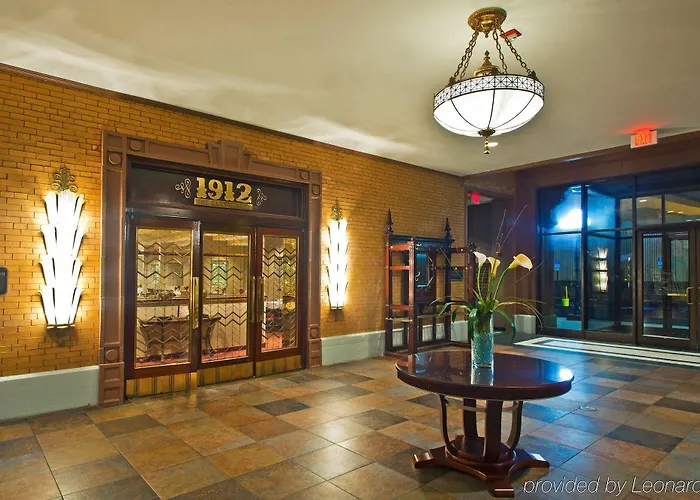 Crowne Plaza Grand 4* Pensacola