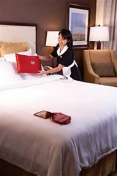 Crowne Plaza Grand 4*
