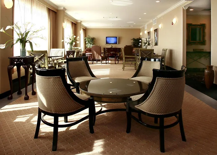 Crowne Plaza Grand Hotel
