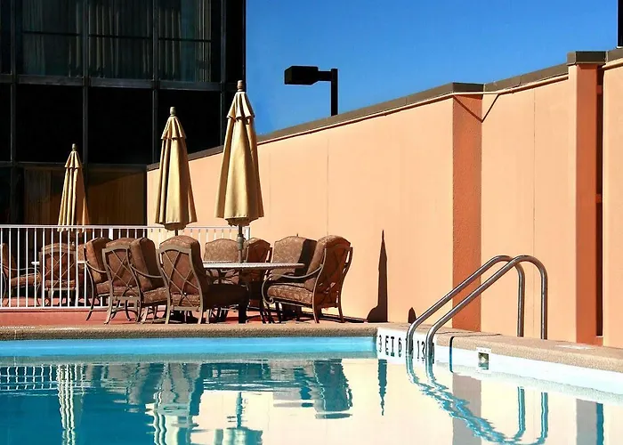 Crowne Plaza Grand Hotel